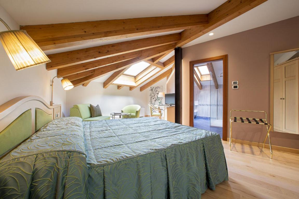 Luis Hotel 4*